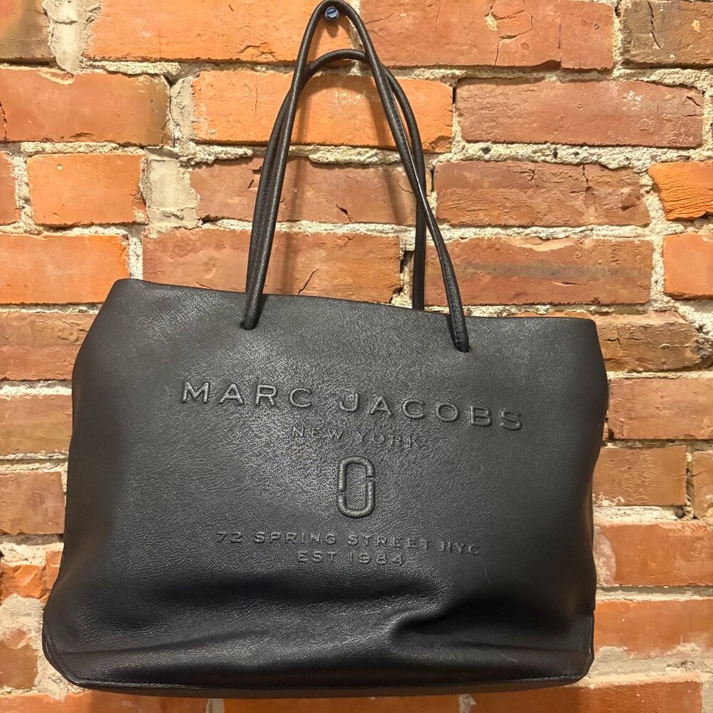Marc Jacobs Logo Shopper East-West Tote